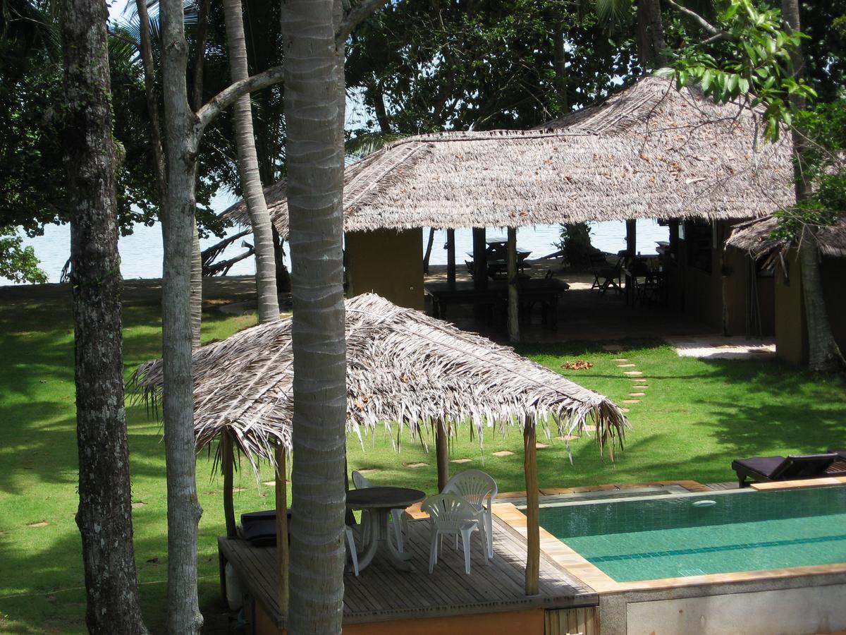 Melina Beach Front Bungalows Tha Lane Bay Exterior photo