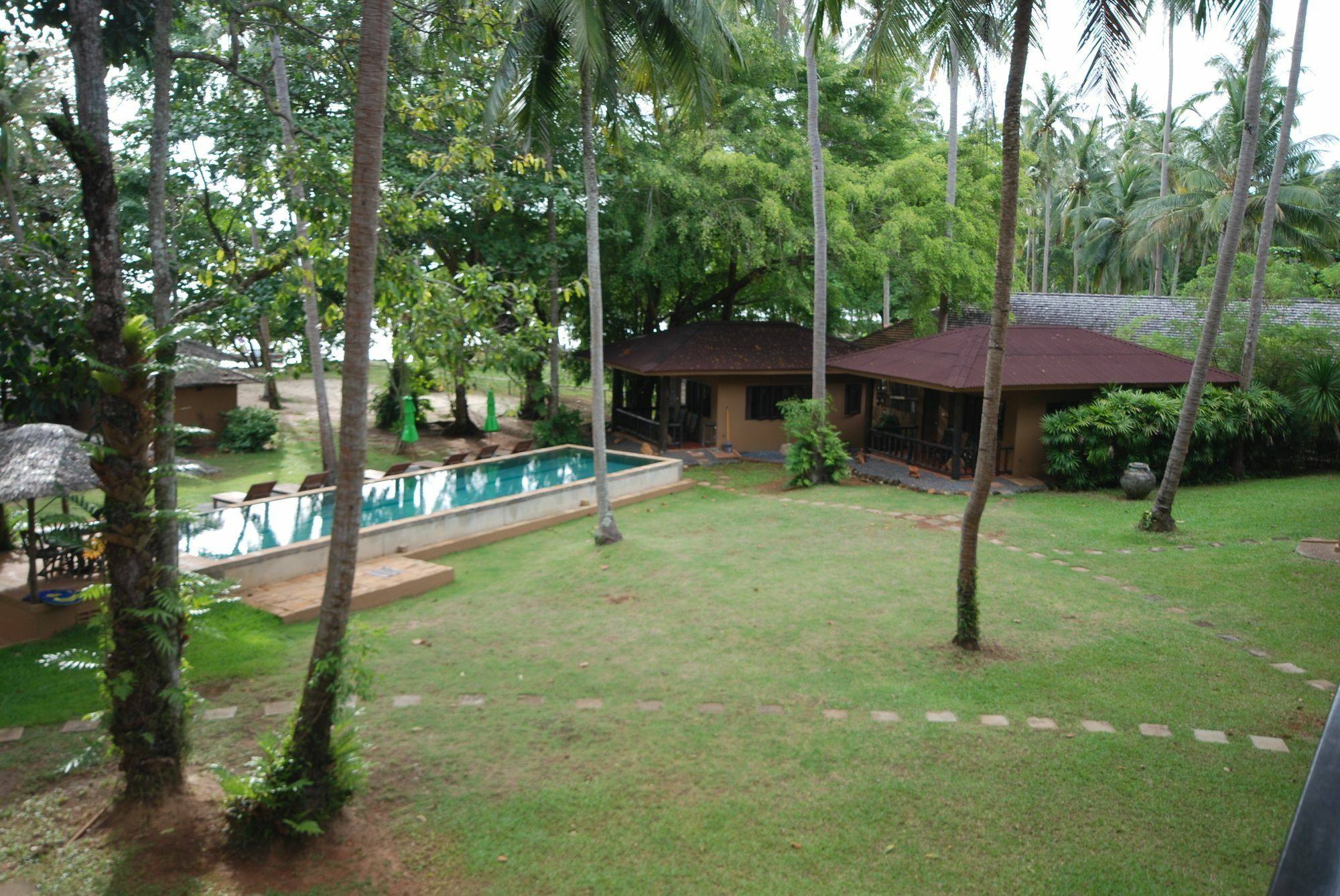 Melina Beach Front Bungalows Tha Lane Bay Exterior photo
